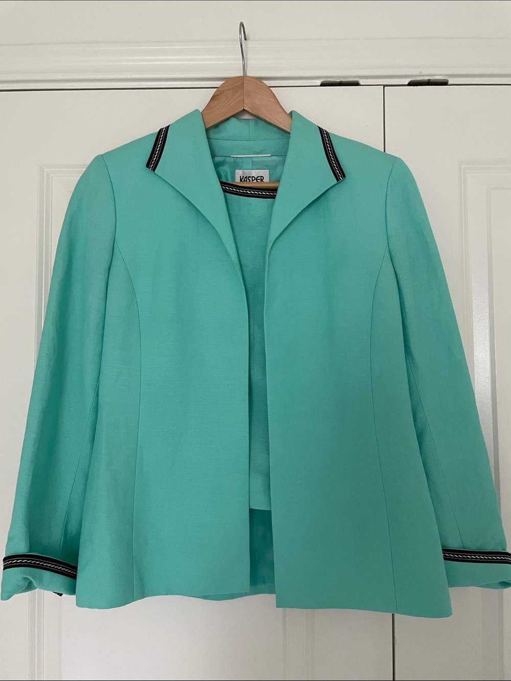 Vintage Kasper  2 Piece Set  Aqua Open-Front Blazer with Contrast Trim size 6